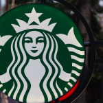 История Starbucks: путь от кофейни к победе над конкурентами